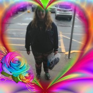 Meet your Posher, Lori